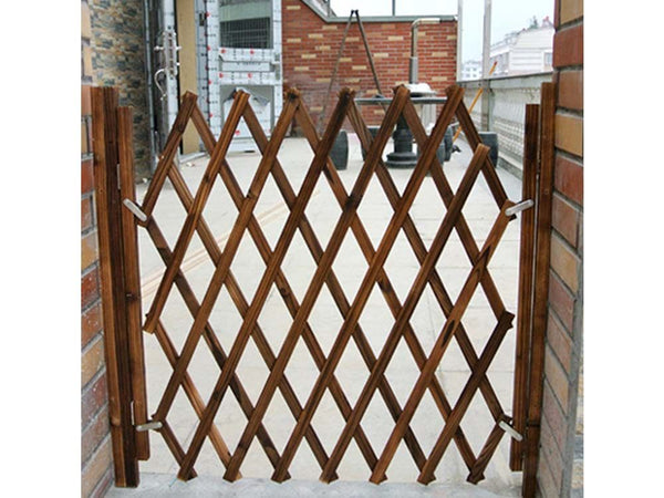 Large Wooden Fence Dog Safety Gate Door Barrier - Retractable