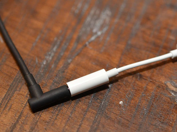 Lightning to Aux iPhone Adapter (A02)