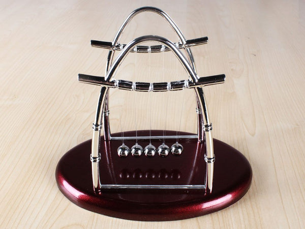 Newtons Cradle balance balls