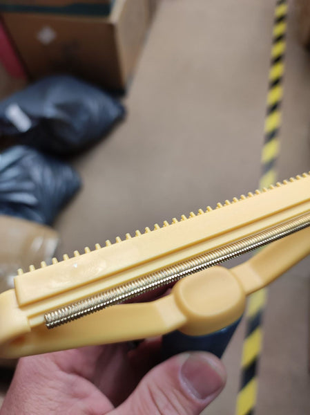 Double Side Cloth Lint Remover Dry Lint Dust Brush Fabric Shaver Trimmer