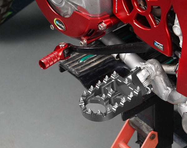 Motorcycle Foot Pegs Universal